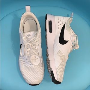 Nike Air tennis shoes
